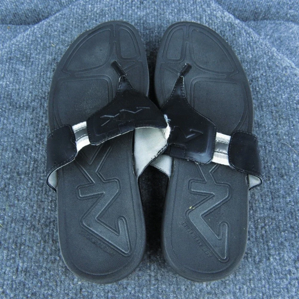 Anne Klein welcome shoe